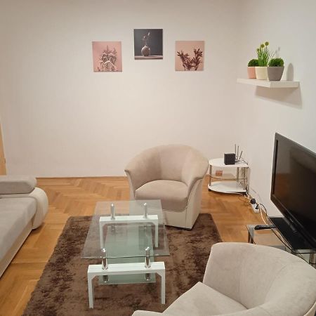 Family Apartment-Csaladias Hangulat Győr Eksteriør bilde