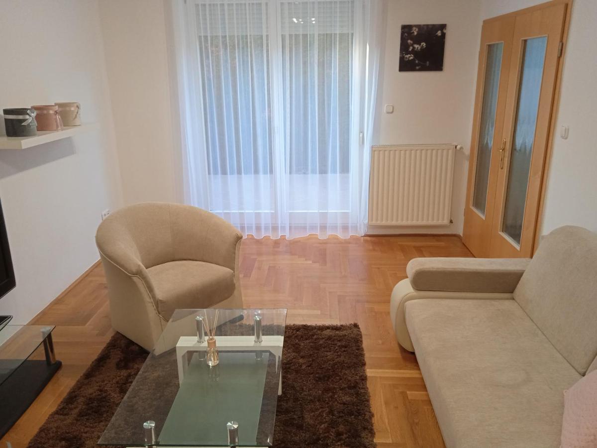 Family Apartment-Csaladias Hangulat Győr Eksteriør bilde
